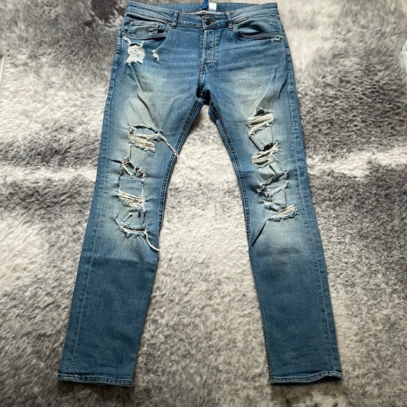 H&M Divided Distressed Denim Jeans - Picture 1 of 9